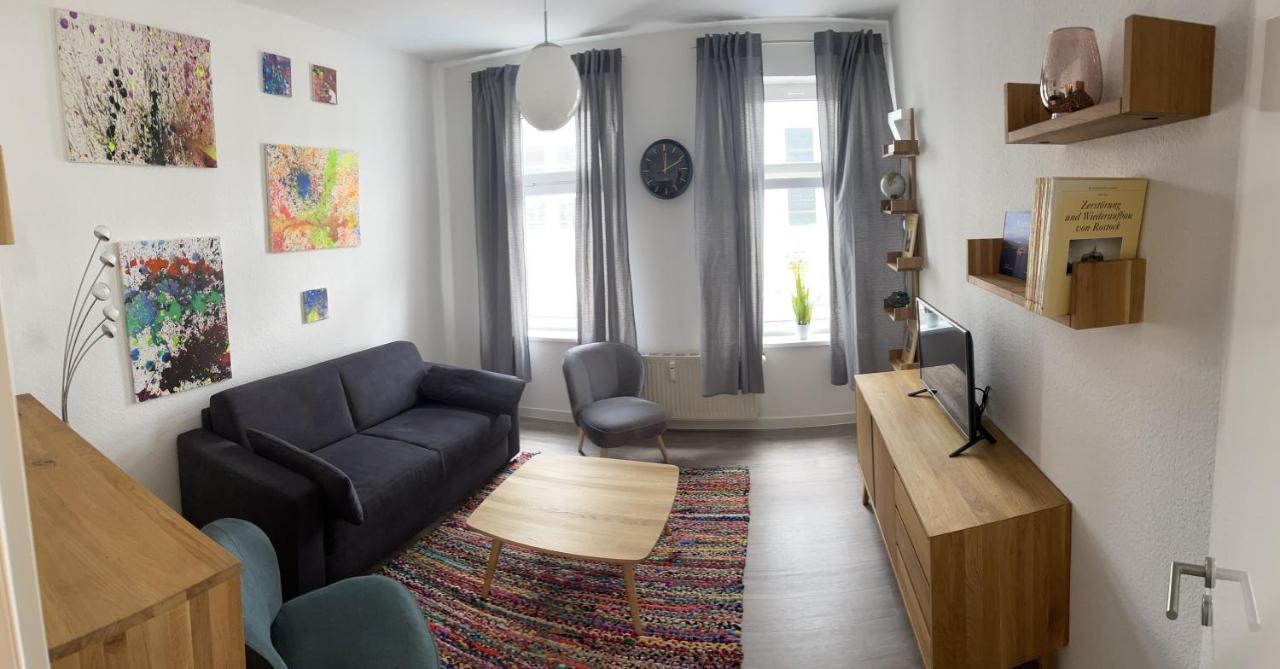 Ruhige Ferienwohnung Rostock Bagian luar foto